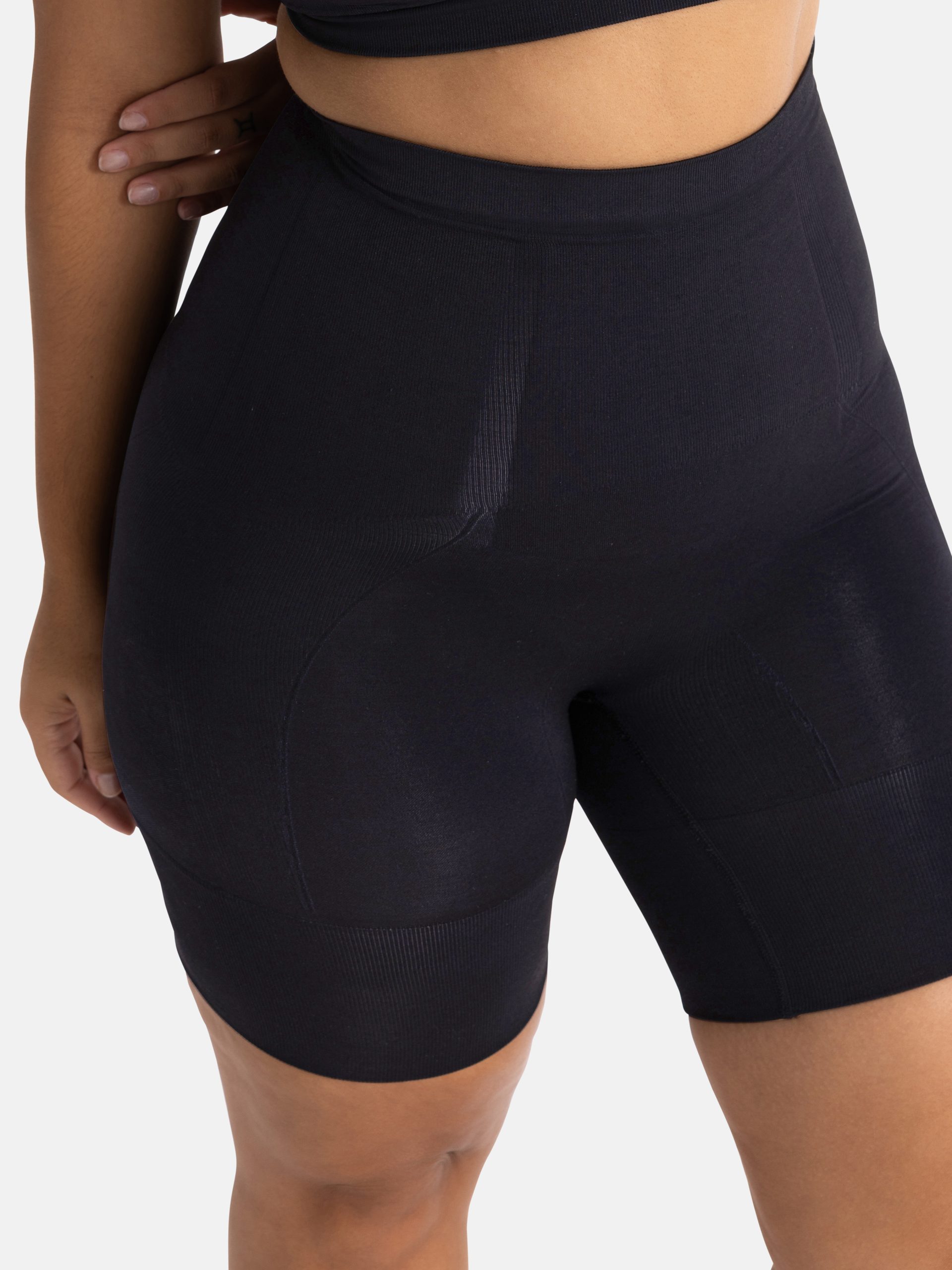 Dorina Absolute Sculpt seamless high control High- waist shorts in